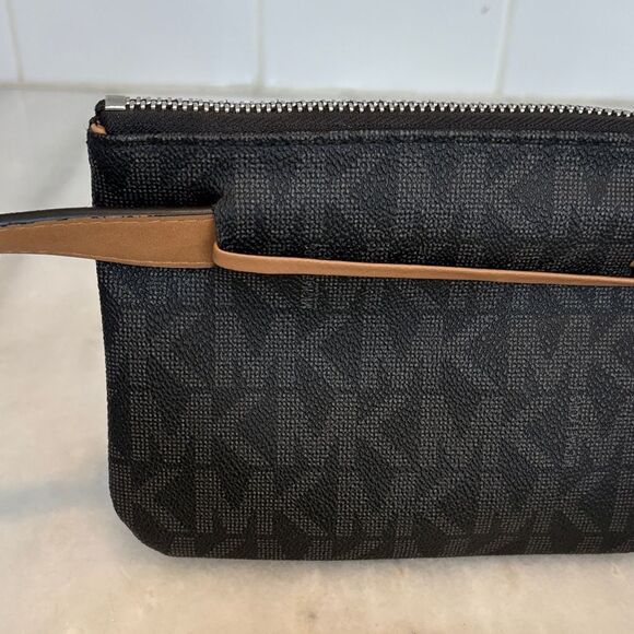 Michael Kors Crossbody Bag Purse Signature Monogram Coated Canvas Belt Bag - Picture 7 of 16